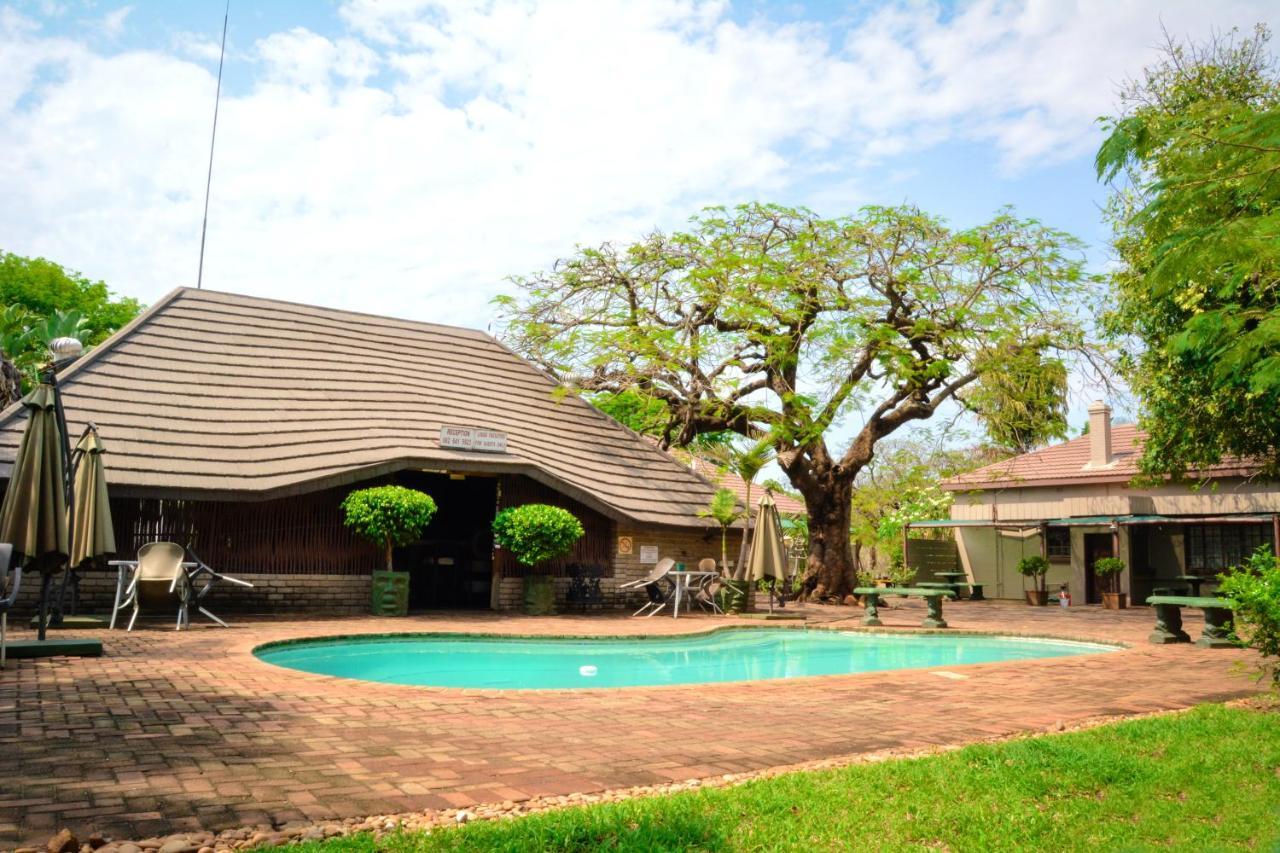 קומאטיפורט Sundown Lodge מראה חיצוני תמונה