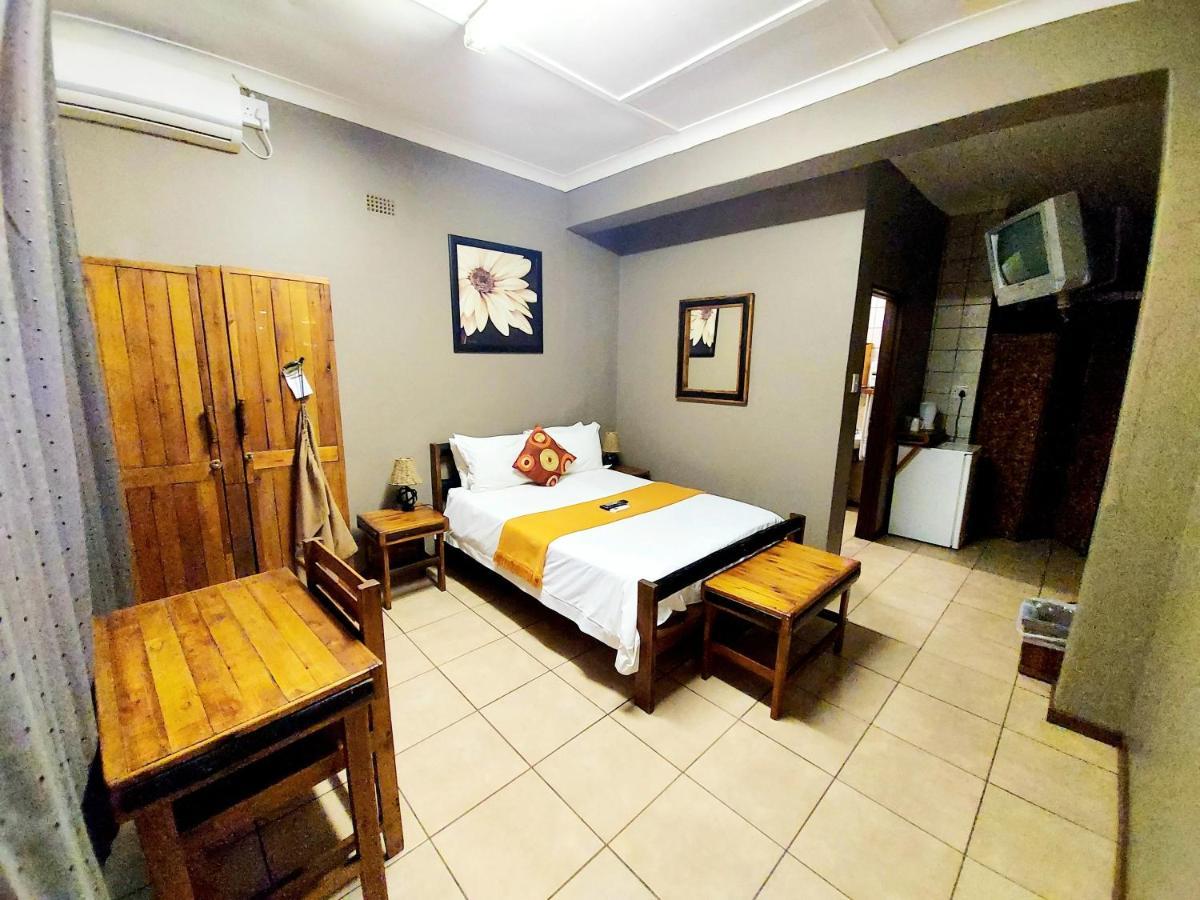 קומאטיפורט Sundown Lodge מראה חיצוני תמונה